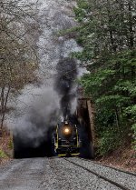 RBMN 2102 exits the Nesquehoning "Tunnel"